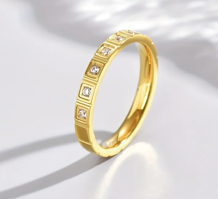 Sparkle Ring